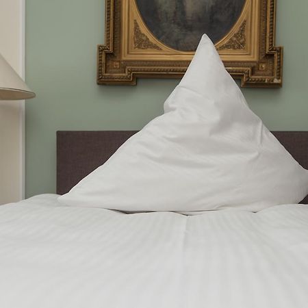 Hotel Zum Alten Brunnen Райне Екстериор снимка